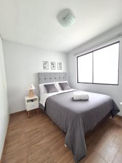 Miraflores - Dormitorio en Departamento compartido Baño Exclusivo Externo - 2