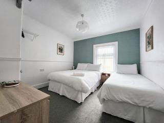 The Everglades - Blackpool - 9