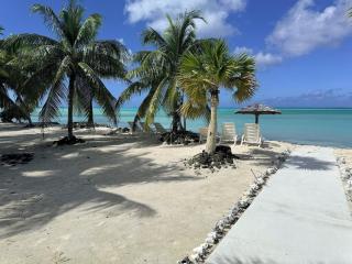 Calm Waters Private 6BR Beachfront Villa Pool & Rooftop View North Caicos - 7
