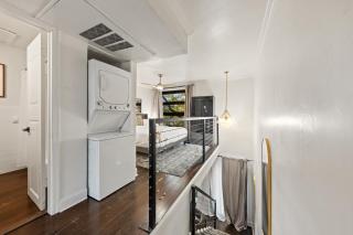Airy Dallas 2-Story Loft Pool Wellness Retreat - 1