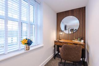 Old Town Hull Apt 3 - Two Bed - Sleeps 4 - 3