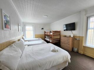 The Everglades - Blackpool - 3