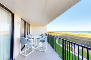 Beachside 2BR with Gulf-View Balcony and Pools - 9