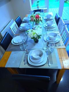 4-Bedroom House with En-Suite, 2 additional bathrooms, Free Parking - 4