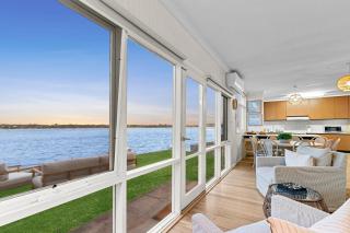 River Meets Ocean Edge - Absolute Waterfront - 9