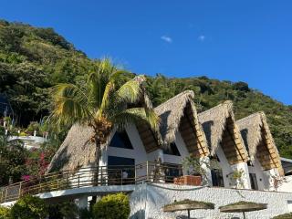 Hotel y Restaurante Buganvilias - 9