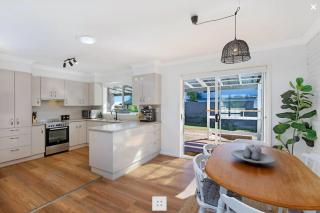 47 Murrah - Lux 3 bed home, walk to everything - Pet friendly - 3