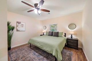 Peaceful Abode in Convenient Baytown Location - 9