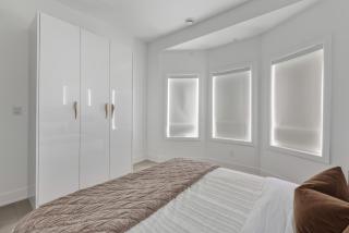 Modern 2BR Parkdale Apt Free Parking Sleeps 5 - 4