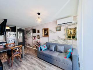 BUHO Urban Artistic Irarrazaval AC Parking - 8