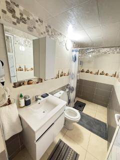 modern family stay - 3