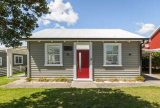 Pohutukawa Cottage - 9