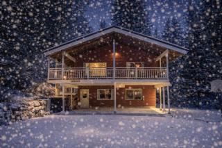 Maple Leaf Lodge by NW Comfy Cabins - 0