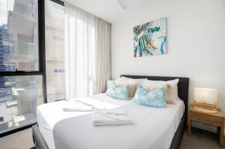 X Kirra Apartments - 8