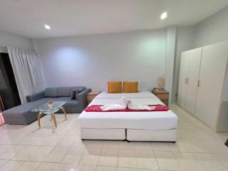 Sunshine Guesthouse Nanai Patong - 2