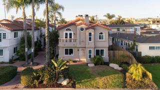 Steps to beach Best Location Villa - 7