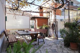 Apartments with parking space Duce, Omis - 24975 - 1