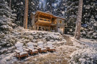 Lazy Bear Lodge by NW Comfy Cabins - 9
