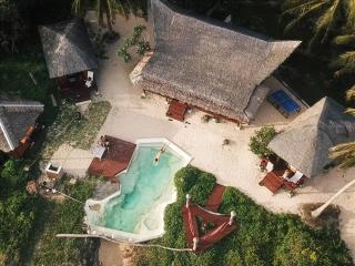 Simeulue Surflodges - 0