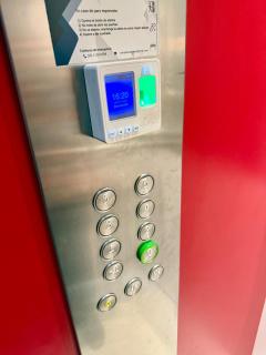 Lujoso Depto remodelado y ubicación espectacular - 6