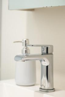 Modern & Cozy 1BR in Downtown Montreal - 4