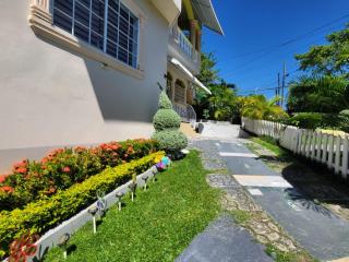 Palm Breeze Villa - 3