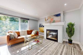 10 Acre Farmhouse with Pool + 5 Bedrooms/3 Baths - 7