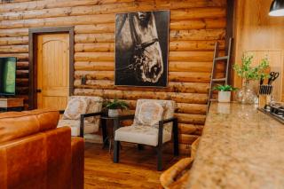 Heated Pool, 7 Bedroom Cabin, 6,000 Square Feet, Arcade! - 2