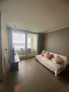 Departamento Frente al Mar en Laguna del Mar- Piso 11 - 4