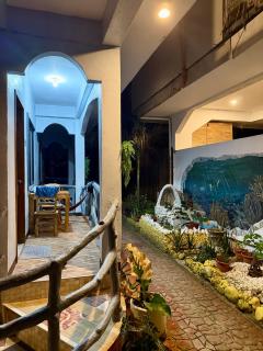 Kobe's Beachfront Haven - 5