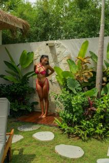 New! Giant pool - Private 4BR Villa - Staff - Canggu - 1