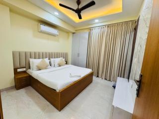 Akshay Medanta hospitility WITH Khichan Room Near Medanta Hospital - 8