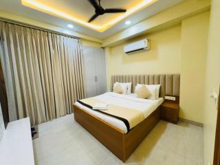 Akshay Medanta hospitility WITH Khichan Room Near Medanta Hospital - 4