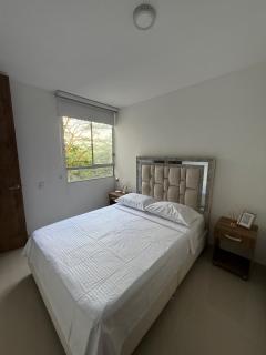 Apto Moderno con Vista a la Reserva - 3