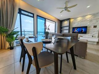 Mykey Atlantis Family House 3 Bedroom Near Jonker Street - 2