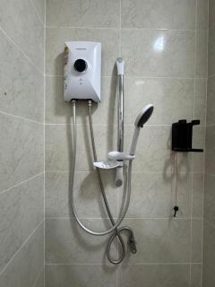 First Villa Life Hostel - 8