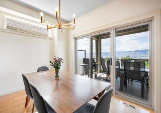 Full House with Amazing Okanagan Views and Hot Tub - 3