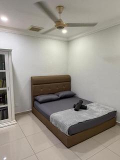 NorAina Homestay - 2