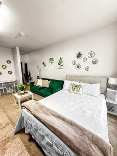 Luxury ApartStudio Marina Del Rey Pool, Gym, Parking, Jacuzzi, BBQ - 9