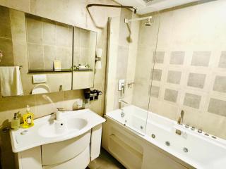 Premium Centaurus Apartment City View Islamabad - 1