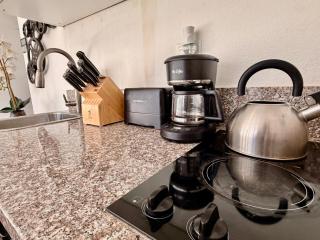 Modern & Popular Hollywood Studio at GW - 5