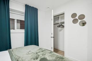 NEST- Modern 2BR Basement Retreat in South Surrey - 3