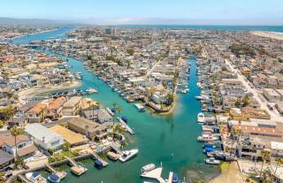 3Br Bayfront W Expansive Front Patio - Easy Walk To Beach By Beachview Rentals - 6