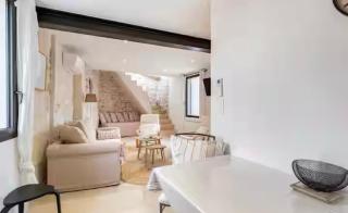 Entre les Arènes et la Major - 2