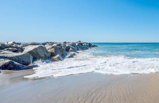 3Br Bayfront W Expansive Front Patio - Easy Walk To Beach By Beachview Rentals - 4