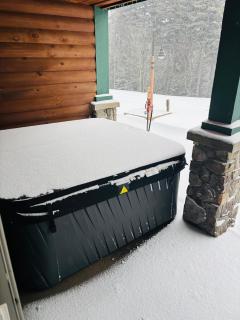 Camp 4 Ski-in-out Townhome with Hot Tub - 6