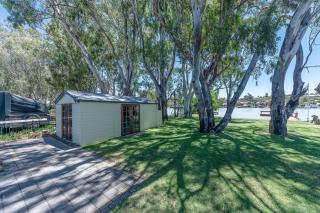 Riverside - Waterfront Luxury - 7