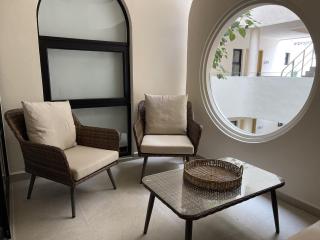 UN Modern Living 204 - 4