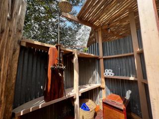 Distant Relatives Ecolodge & Backpackers - 7