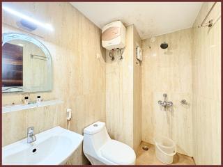 Hotel Vasudha R- Rohini Premium Near Sea Beach # Lift and Parking Facilities Luxuary Room # Best Hotel In Puri - 2